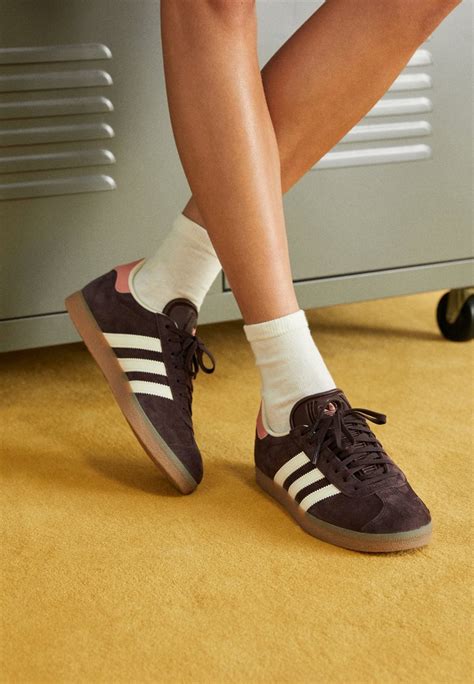 adidas gazelle beige zalando|Adidas gazelle size 4.